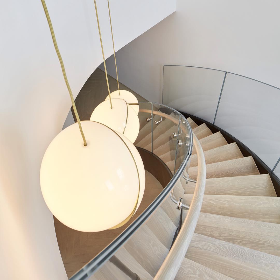 AstralAura | Elegant Crescent Moon Pendant Illumination
