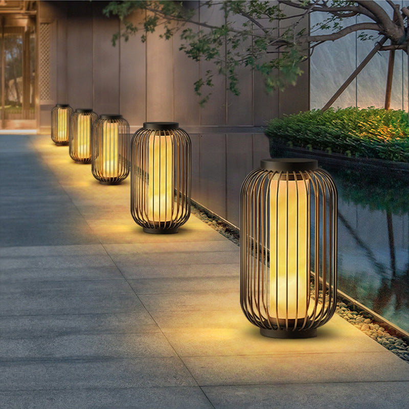 Aurvyn | Retro-Inspired Solar Landscape Lantern for Outdoor Elegance