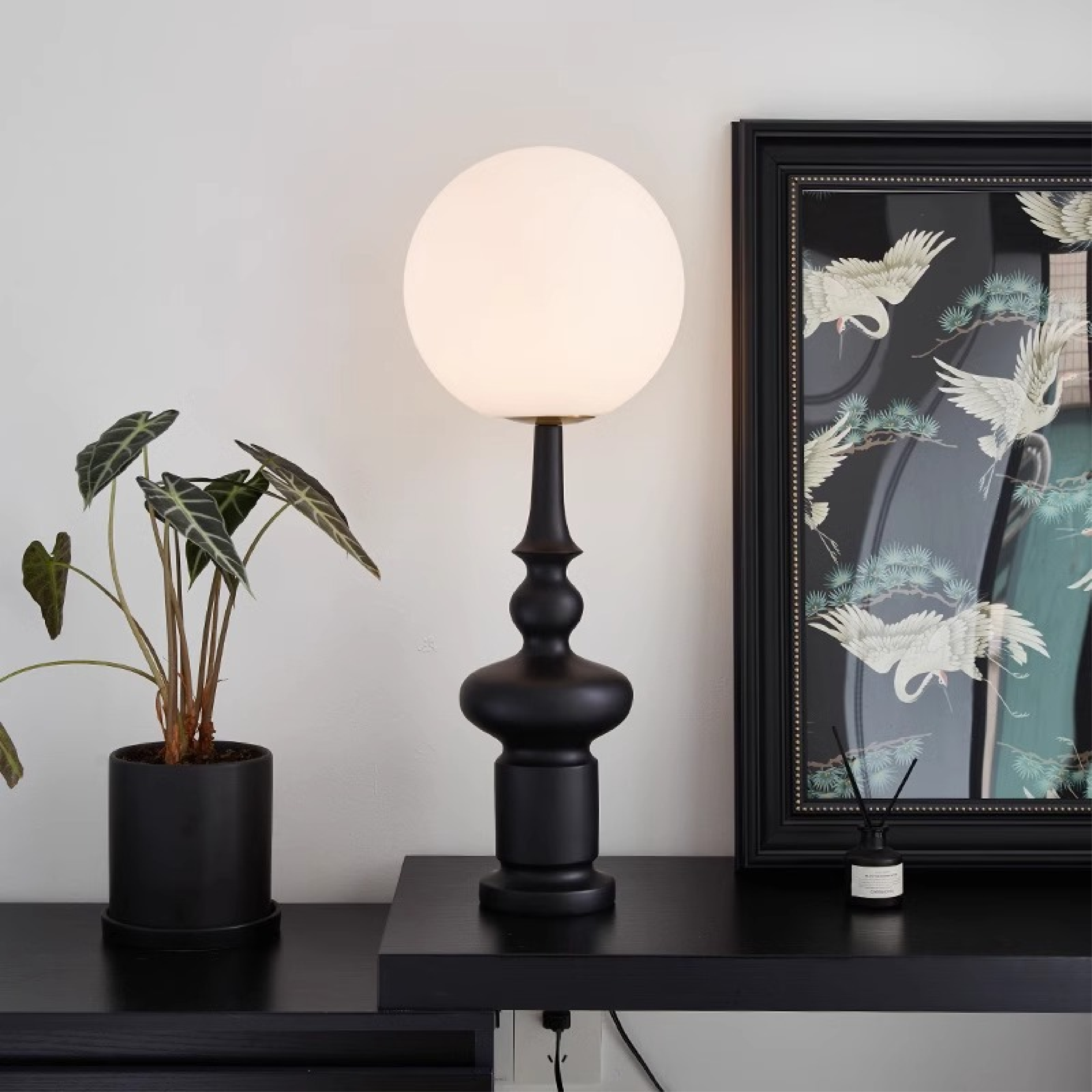 Aestheticor | Bauhaus Black Floor Lamp