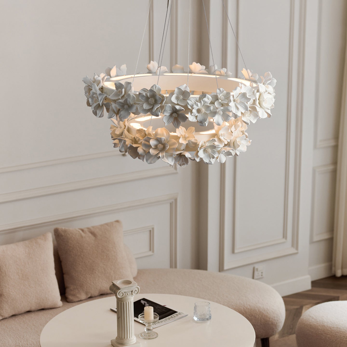 Illunor | Elegant Chandelier with Modern Touch of Ceramic Flowers