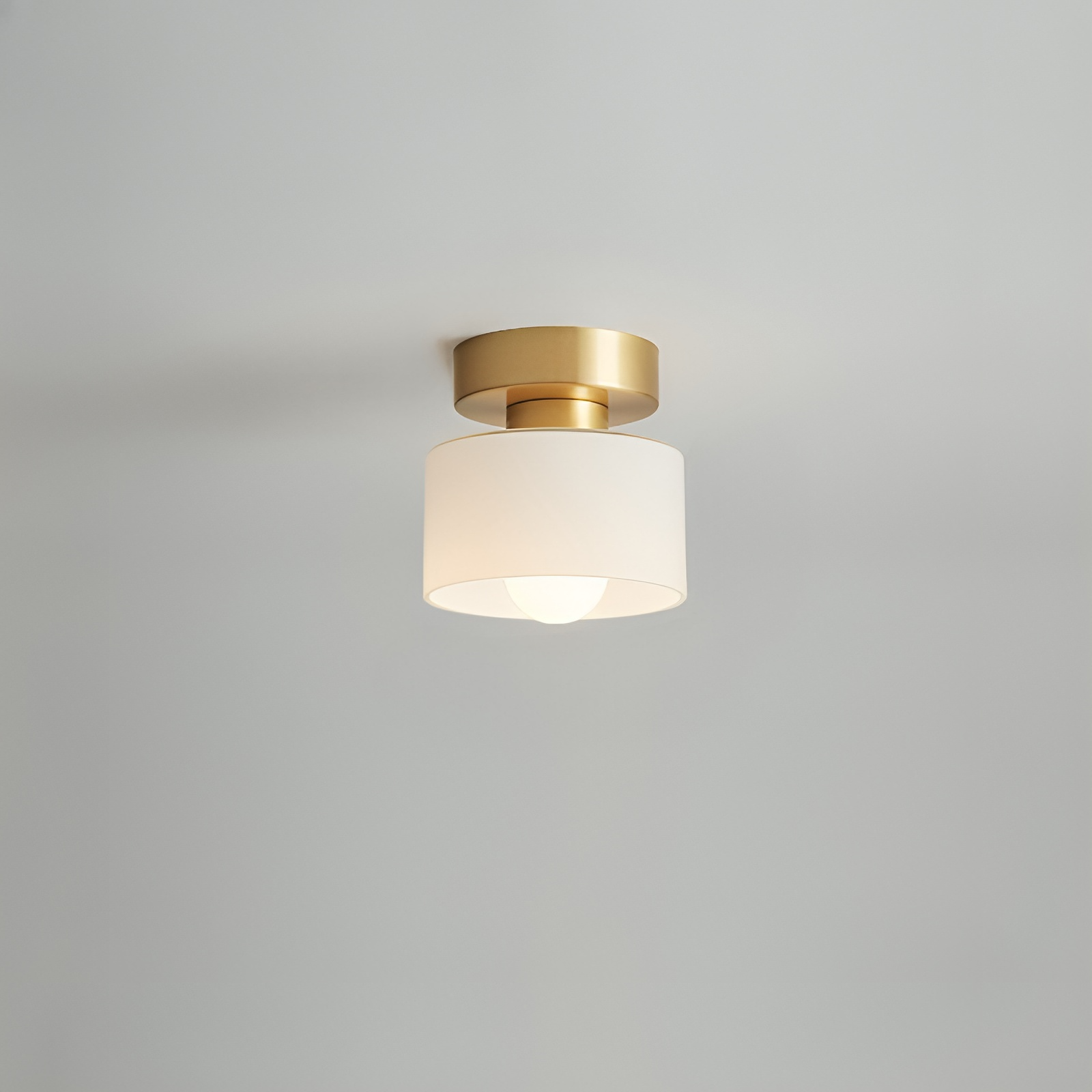 CreativeGlow | Bauhaus Ceiling Spotlight