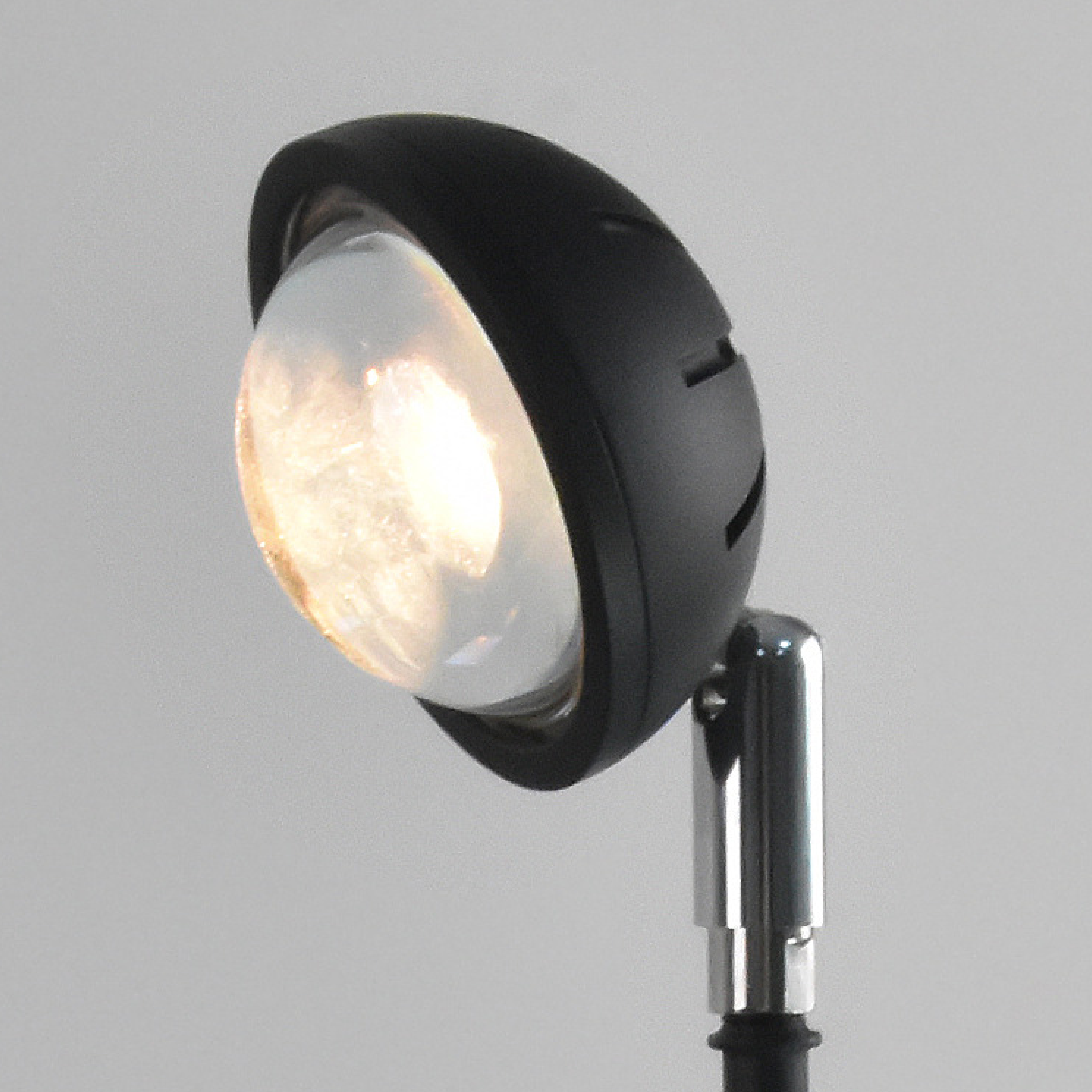 Gleora | Dimmable Floor Lamp for Quiet Glow