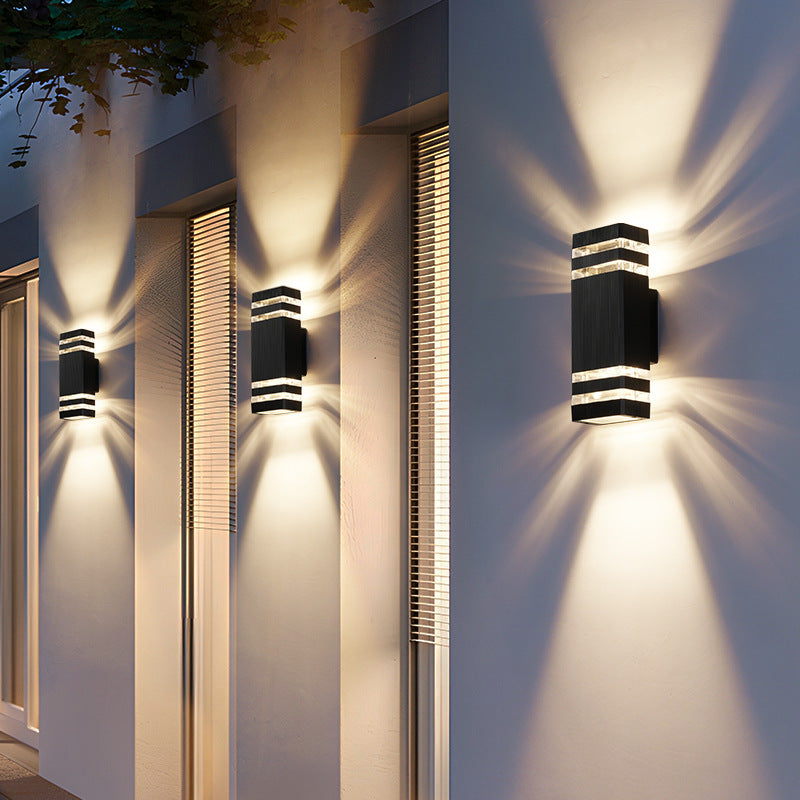 Illure | Modern 2-Way Outdoor Wall Lamp for Minimalist Design