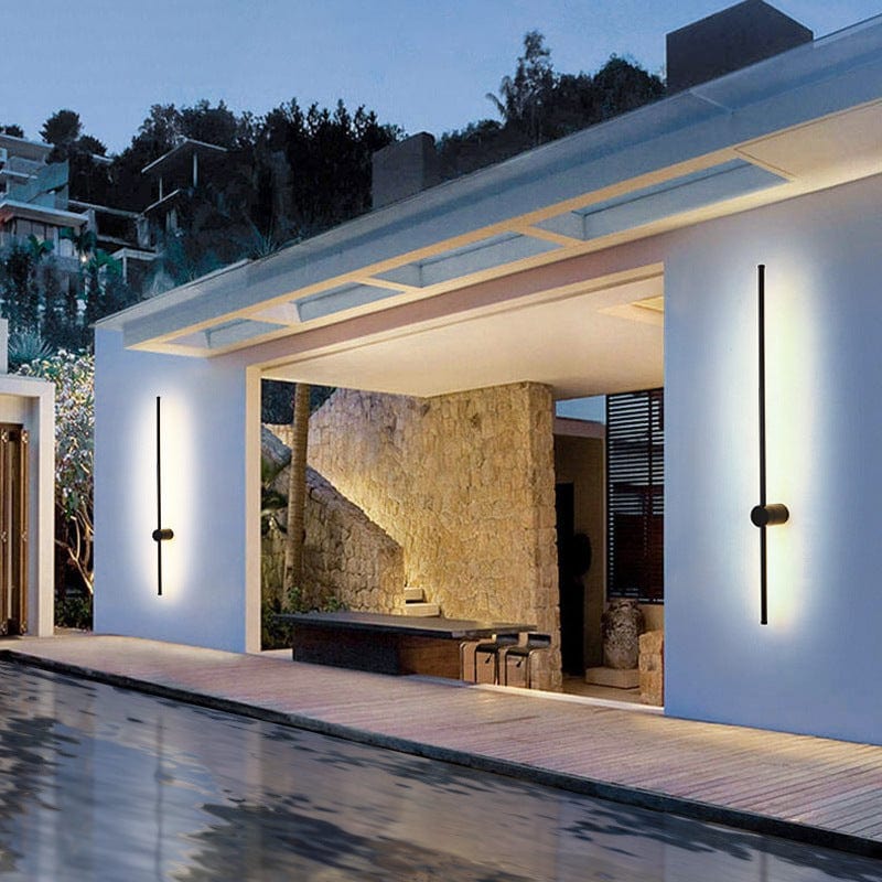 Klarvia | Modern Luminous Line Outdoor Light for Elegant Exteriors