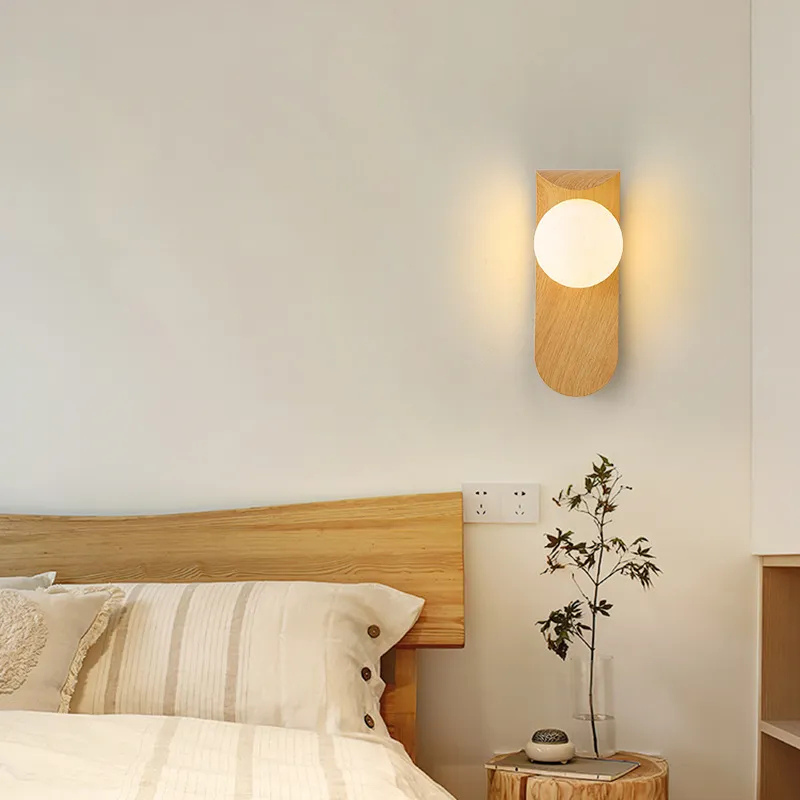 LuxeWood | Timeless Walnut Wall Lamp for Unique Ambiances