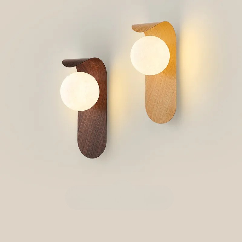 LuxeWood | Timeless Walnut Wall Lamp for Unique Ambiances