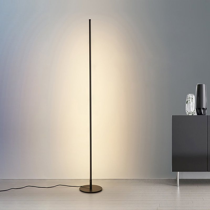 PillarLuxe | LED Floor Lamp with Wireless Control for Modern Simplicity