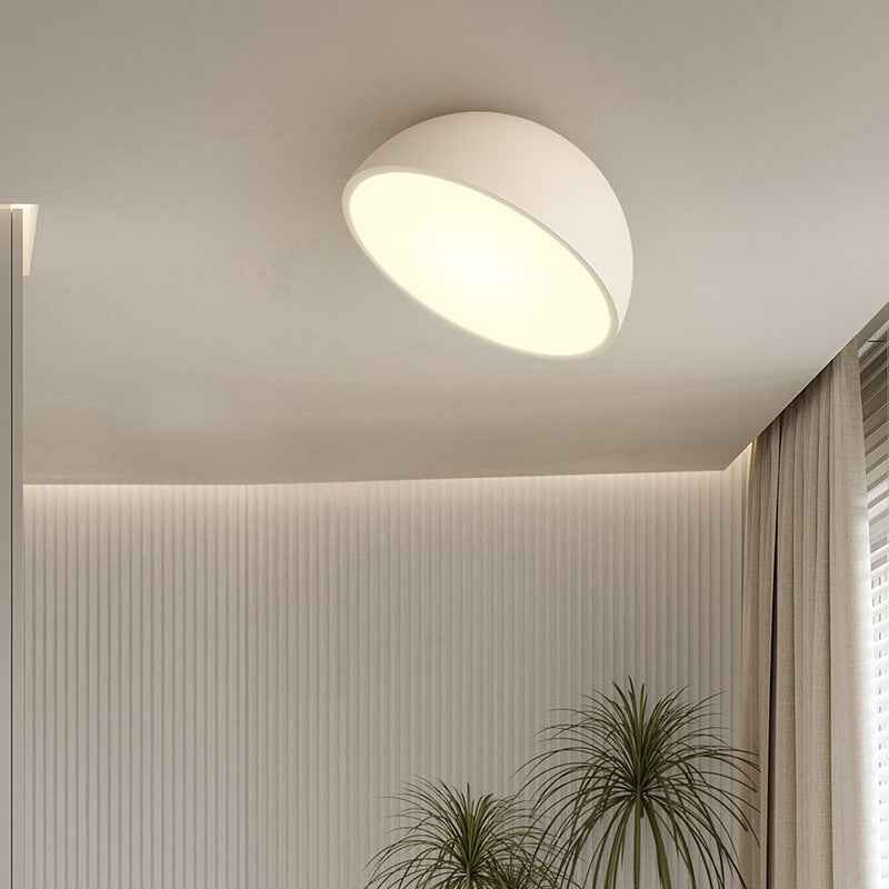 Solvra | Elegant Modern Ceiling Lamp with Semicircular Curve