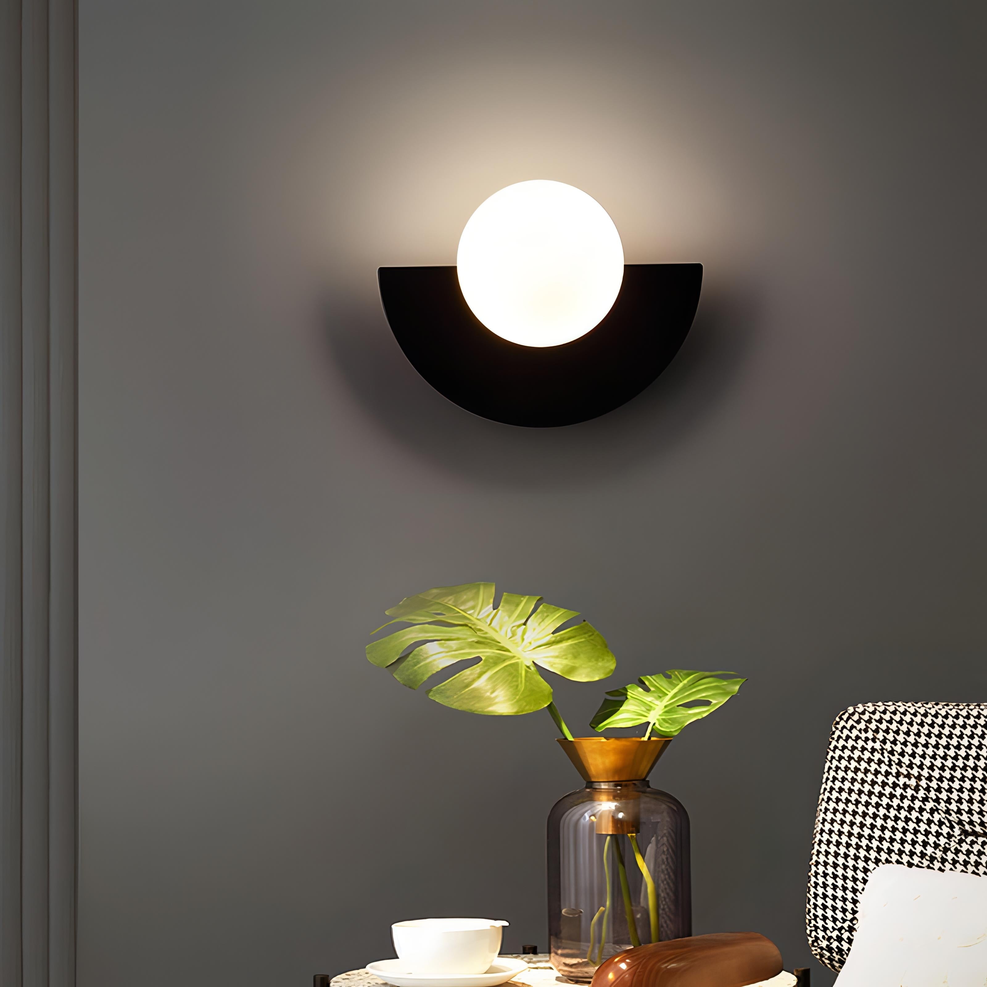 Vionis | Minimalist Nordic Wall Light with Semicircular Design