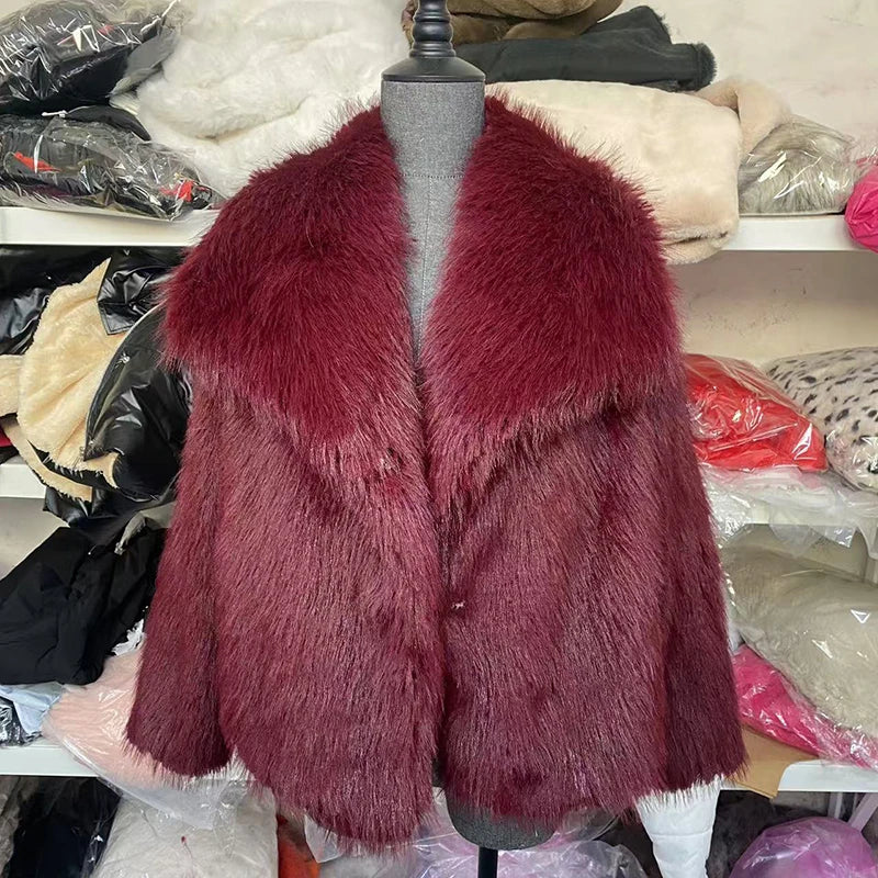 Maya | Women's Faux Fur Short Jacket – Stylish Winter Coat for Autumn Casual and Semi-Formal Wear