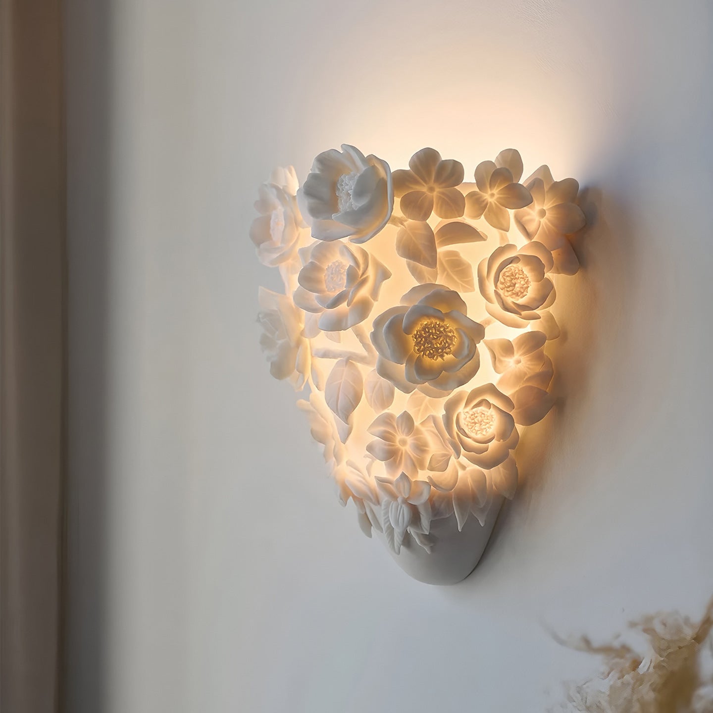 Glimora | Aesthetic Ceramic Flower Wall Lamp