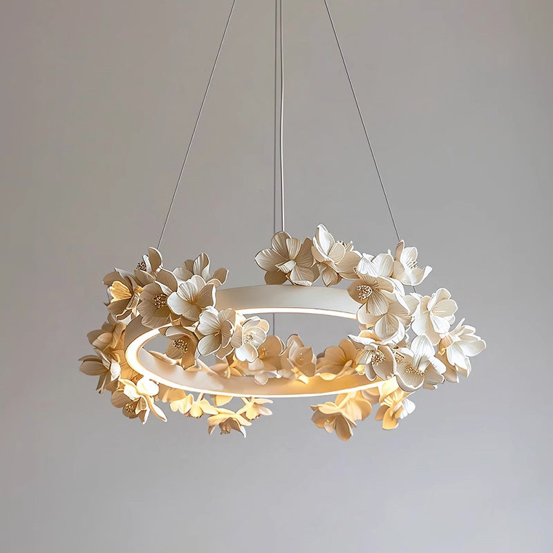 Illunor | Elegant Chandelier with Modern Touch of Ceramic Flowers