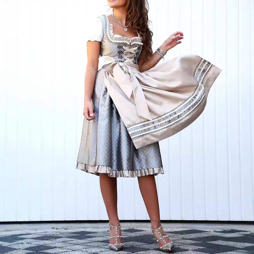 Elegant Dirndl Dress in Apricot – Oktoberfest | Elegant Traditional Dress with Classic Apron