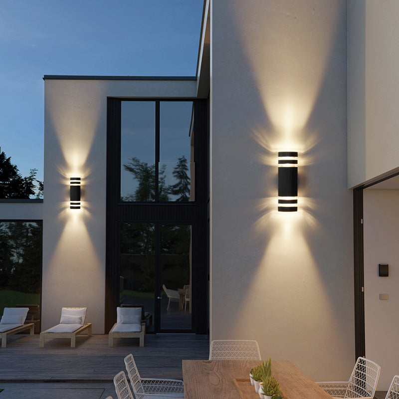 Illure | Modern 2-Way Outdoor Wall Lamp for Minimalist Design