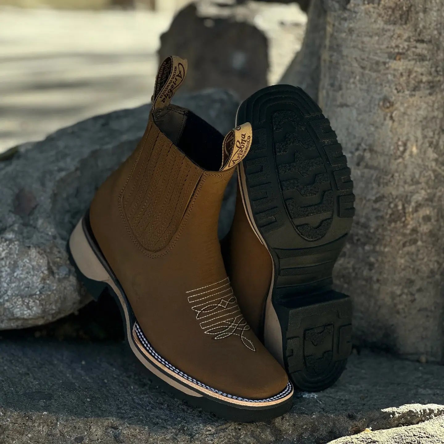 Gwyneth | Classic Unisex Western Cowboy Boots