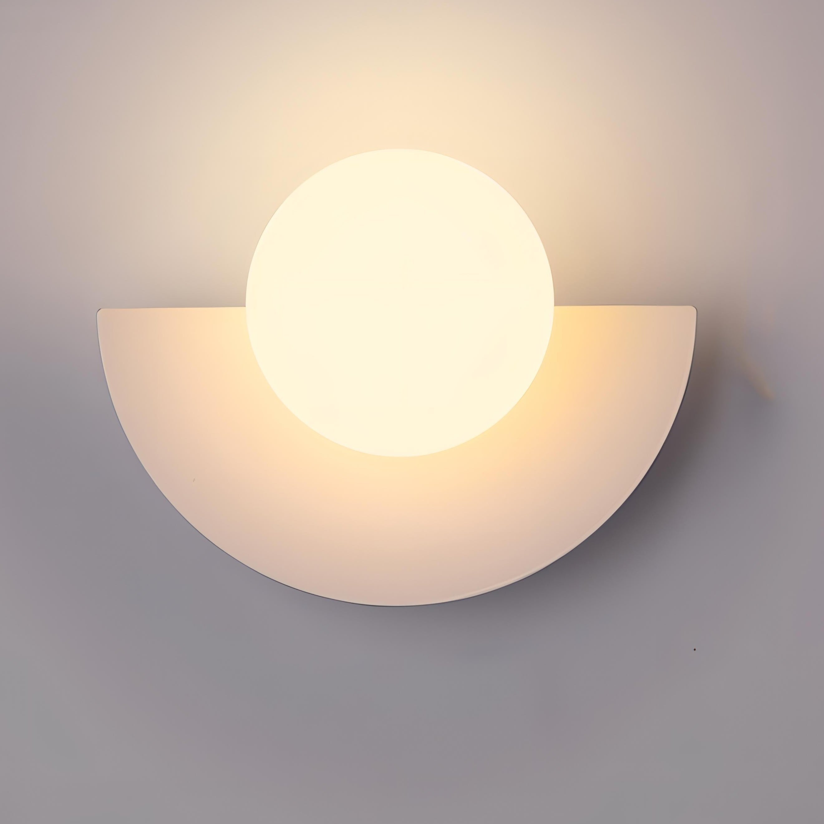 Vionis | Minimalist Nordic Wall Light with Semicircular Design