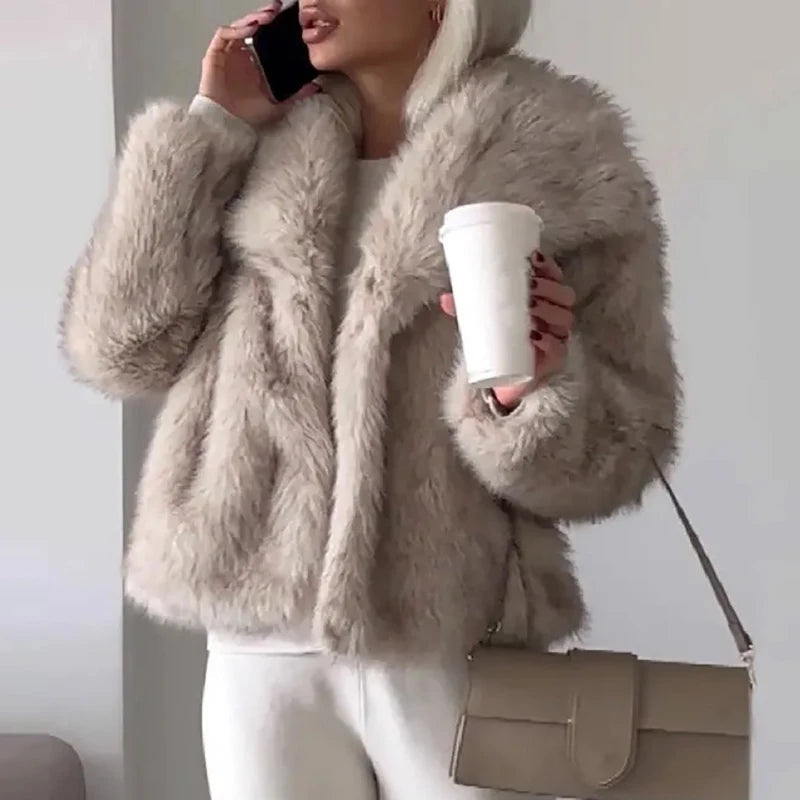 Maya | Women's Faux Fur Short Jacket – Stylish Winter Coat for Autumn Casual and Semi-Formal Wear