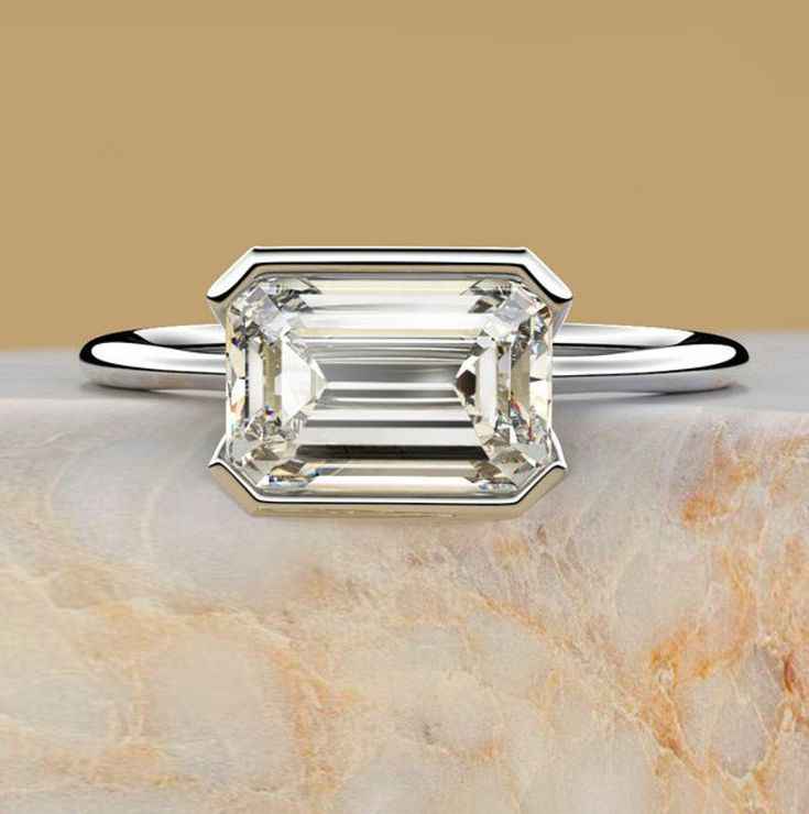 Vintage White Glass Silver Fine Ring